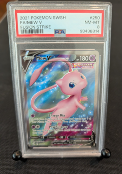Pokemon - Full Art Mew 250/264 - 2021 SWSH Fusion Strike - PSA 8 - Image 1