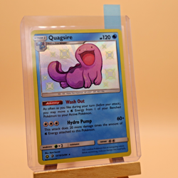 Quagsire SV10/SV94 Pokemon Hidden Fates Holo Card - Image 3