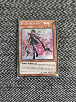 YuGiOh! Sky Striker Ace - Roze MP21-EN005 Prismatic Secret Rare 1st Ed - Image 1