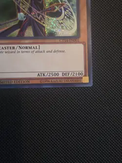 Yugioh Dark Magician CT14-EN001 Limited Edition Near Mint Secret - Image 3