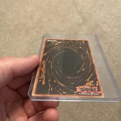 Blue-Eyes White Dragon Ultra Rare SDK-001 Lightly Played - Image 5