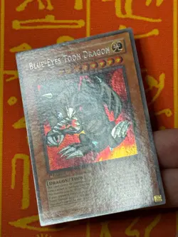 YUGIOH BLUE-EYES TOON DRAGON SECRET RARE 1ST EDITION LIGHT PLAY MRL-E000 - Image 5