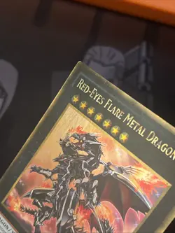Red-Eyes Flare Metal Dragon PGL3-EN078 1st Edition Gold Rare LP - Image 4