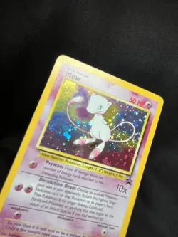 Pokemon Mew #9 Black Star Promo Holo Swirl Vintage TCG Card WOTC - Image 4