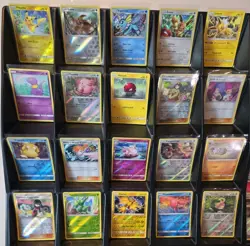 🔥2019 Pokemon HIDDEN FATES Set HOLO/REVERSE & NON HOLO Sun & Moon MIX Lot 30📈 - Image 2