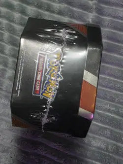Pokemon Eevee Evolutions Tin Flareon V - Image 5