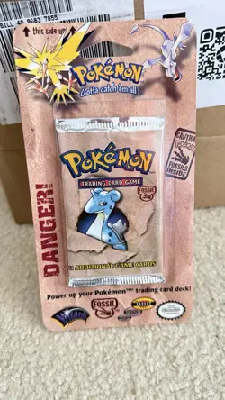 1999 WOTC Pokemon Fossil Unlimited Blister Pack Nintendo Lapras Artwork - Image 1