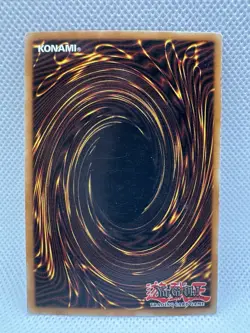 Yugioh Blue-Eyes White Dragon SKE-001 Super Rare LP - Image 2