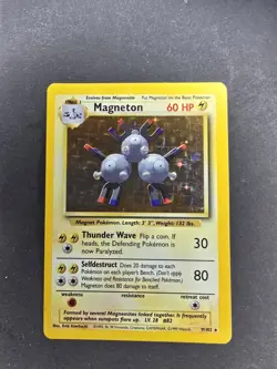 Magneton 9/102 Base Set Holo Rare Pokemon 1999 Wizards - Image 2