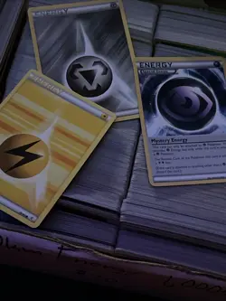 Bulk 2017 pokemon energy (1000 + Cards ) - Image 1
