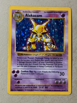 Shadowless Alakazam 1/102 Base Set Pokemon Card Holo Foil Rare HP Card - Image 1