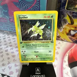 1st Edition Scyther - 1999 WOTC POKEMON - JUNGLE #10/64 - HOLO - FIRST EDITION - Image 1
