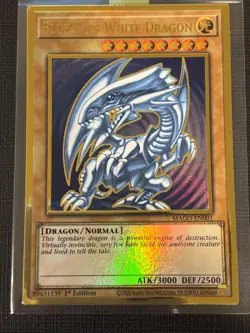 2020 YU-GI-OH MAXIMUM GOLD 1st EDITION BLUE EYES WHITE DRAGON MAGO-EN001 - Image 2