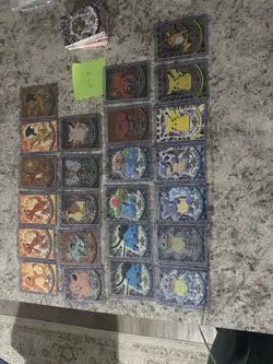 Pokemon 1999 Topps Base and Holos Lot - Image 1