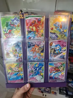 Pokemon Set Completp Primi Compagnia D'avventura Con Espositore - Image 2