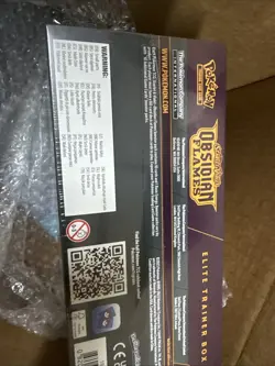Pokemon: Scarlet & Violet 3: Obsidian Flames Elite Trainer Box - 9 Packs 820650853913 - Image 1