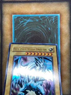 Yugioh Blue-Eyes White Dragon LOB-001 Ultra Rare 1st Ed ASIAN ENGLISH NM - Image 2