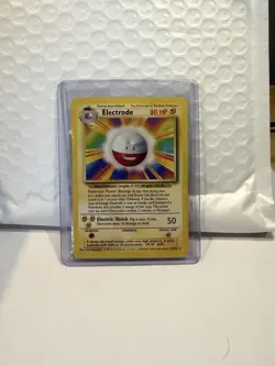 Pokemon TCG Electrode 21/102 Base Set Unlimited Vintage WOTC Rare - Image 1