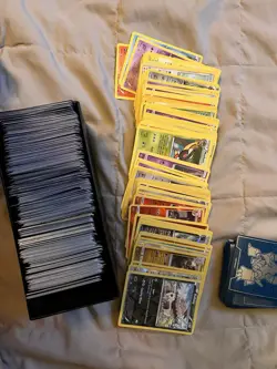 Pokemon, TCG Sword & Shield, 1995-2016 Card Mixed Bulk Lot, not gone through - Image 4