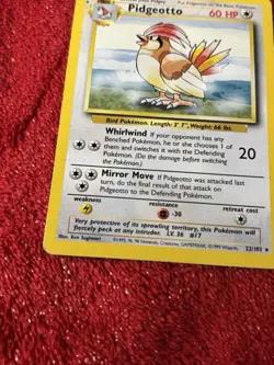 Pidgeotto 022/102 Base Set Regular Pokemon Card Played - Image 4