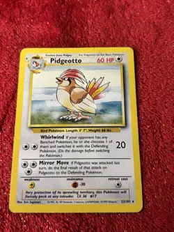 Pidgeotto 022/102 Base Set Regular Pokemon Card Played - Image 5