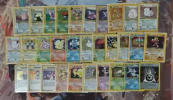 Lot of 31 vintage Pokemon cards - Image 1
