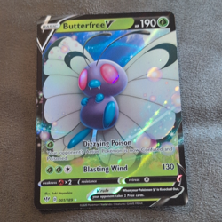 Butterfree V 001/189 Darkness Ablaze Ultra Rare Holo (English) 2020 190 HP - Image 1