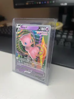 Mew V # 113/264 SWSH: Fusion Strike Ultra Rare Pokemon TCG Card LP - Image 2
