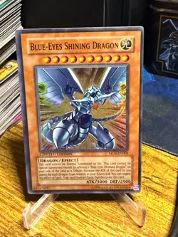 Blue-Eyes Shining Dragon MOV-EN001 Yu-Gi-Oh! The Dark Side of Dimensions #1 - Image 1