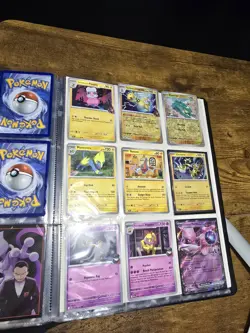 Ulti Pro Pokemon Destined Rivals Binder + 100 Card Lot - EX / Holo / common - Image 2