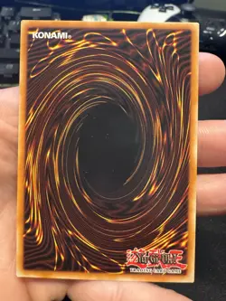 Yu-Gi-Oh! TCG Blue-Eyes White Dragon Ultimate Rare 1st Edition YSKR-EN001 - Image 5