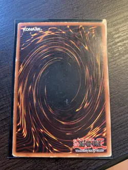 Yu-Gi-Oh Dark Magician BPT-001 Limited Edition Collecters Tin Secret Rare MP - Image 5