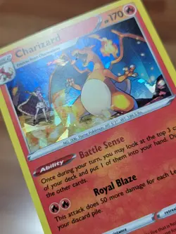 LP Pokemon TCG Charizard Vivid Voltage 025/185 Holo Exclusive Cracked Ice Holo - Image 2
