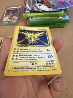 2000 Pokemon Base Set 2 Zapdos 20/130 Unlimited Holo Rare LP - Image 2