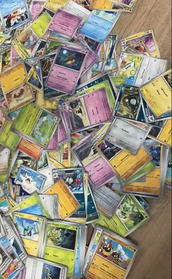 4LB Lot of Various Assorted Non Holo Pokemon Cards TCG Collectible Lunchbox Tin - Image 4
