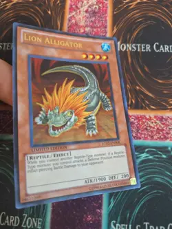 Yugioh Lion Alligator LC02-EN005 Ultra Rare Limited Near Mint - Image 2