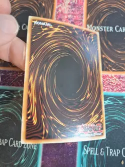 Yugioh Lion Alligator LC02-EN005 Ultra Rare Limited Near Mint - Image 4