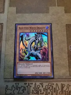 YUGIOH BLUE-EYES WHITE DRAGON LDS2-EN001 ULTRA 1ST ED NM PURPLE VER. 1 - Image 1
