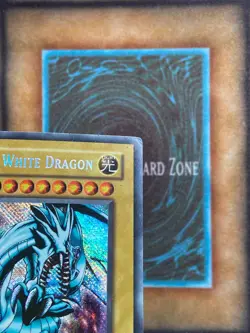 Yugioh Blue-Eyes White Dragon BPT-003 Secret Rare REVERSE FOIL ERROR MP (#1) - Image 3