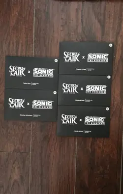 Magic the Gathering Secret Lair x Sonic the Hedgehog Rainbow Foil Bundle SEALED - Image 1