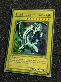 Yugioh Blue Eyes White Dragon LOB-001 1st Edition 2002 North American Wavy Faded - Image 2
