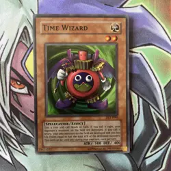 DL1-E001 Time Wizard Super Rare 1st Edition NM Yugioh Card - Image 1