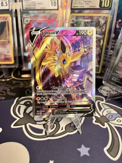 Jolteon V SWSH183 SWSH: Sword & Shield Promo Cards Holo - Image 1