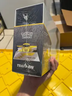 Pokemon TCG: Celebrations Ultra-Premium Collection Box (2021) 820650829147 - Image 2