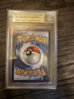 2022 Pokemon TCG Silver Tempest Lugia V 186/195 Alt Art Holo BGS 9.5 - Image 2