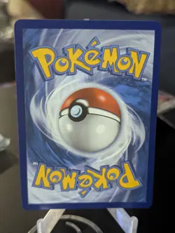Pokemon TCG Vaporeon VMAX Evolving Skies Holo Ultra Rare - Image 2