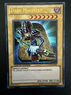 Yu-Gi-Oh! TCG Dark Magician LC01-EN005 Ultra Rare Spellcaster ATK 2500 DEF 2100 - Image 1