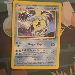 Wizards of the Coast Gyarados 6/102 Base Set Unlimited Holo Rare 100 HP EN 1999 - Image 2