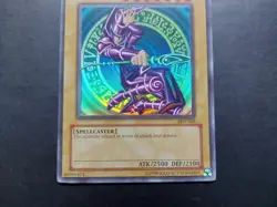 Yugioh - Dark Magician SDY-006 Ultra Rare - Image 3
