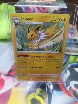 Pokemon TCG - Jolteon 047/185 - Cosmos Promo Holo Rare - Vivid Voltage LP - Image 1